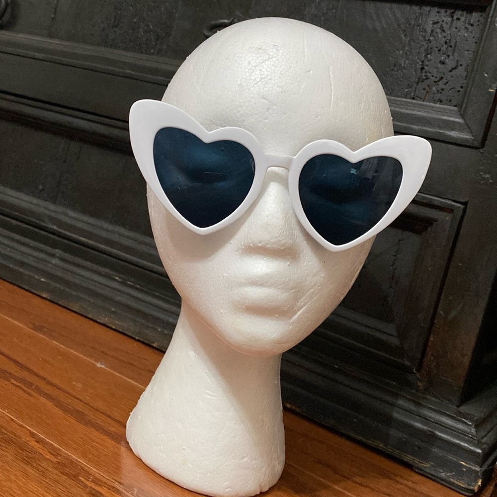 Heart Eyes Sunnies White Sunglasses